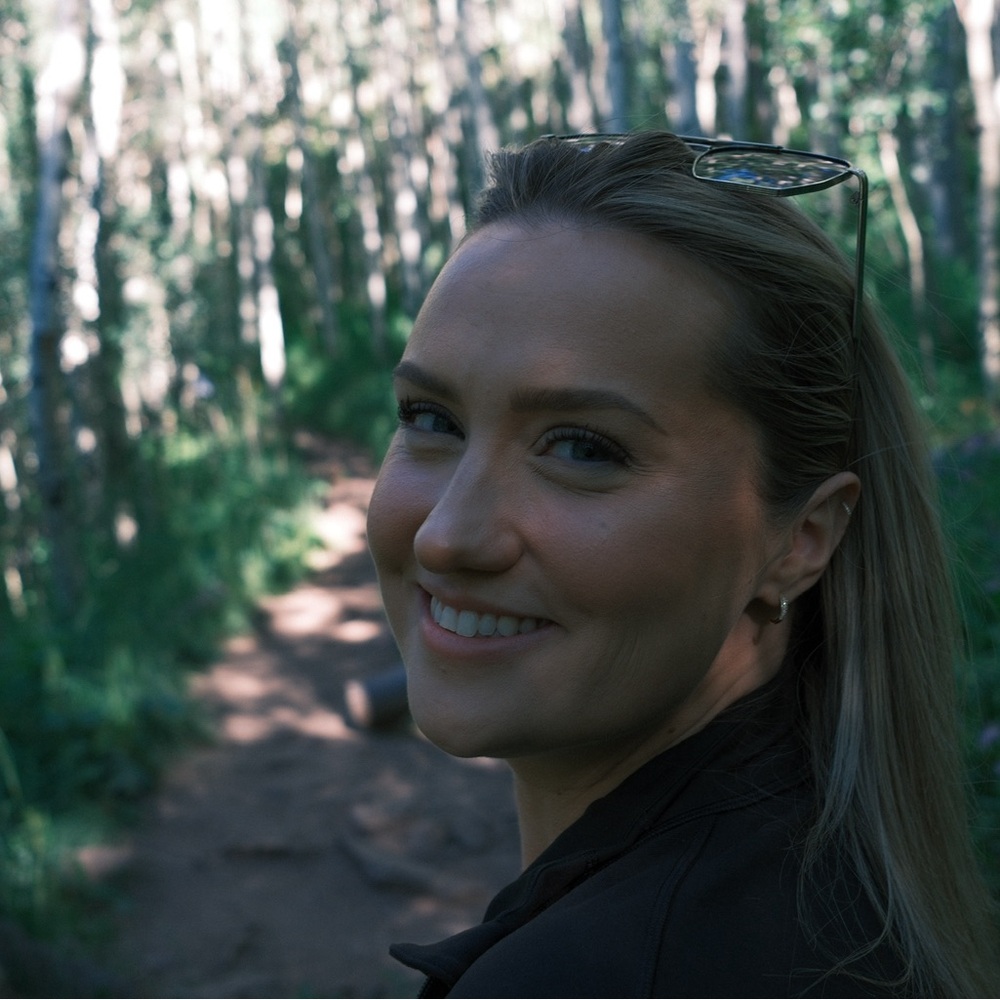 Meet the Posher, Emily